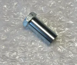 HALSMØTRIK M10 X 1, 38mm LANG