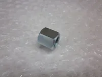 SVINGHJULS MØTRIK M10 X 1 MM. TIL KOKUSAN