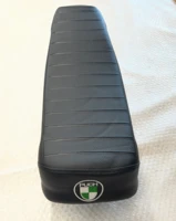 MAXI KL/2  Lang sadel med syet logo