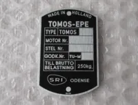 TYPESKILT, TOMOS EPE